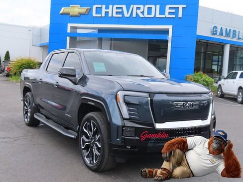 Used 2025 GMC Sierra EV Denali AWD/4WD image 1