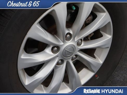 Used 2017 Chrysler Pacifica Touring-L image 24