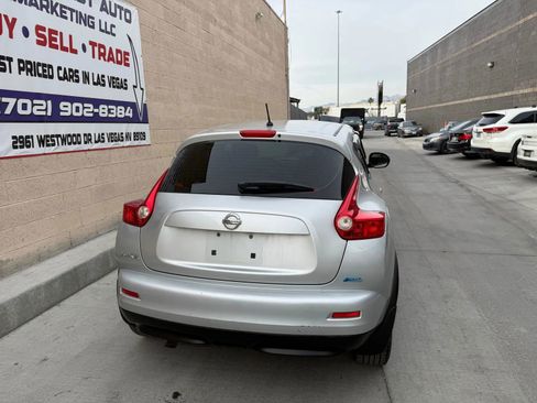 Used 2014 Nissan Juke S FWD image 6