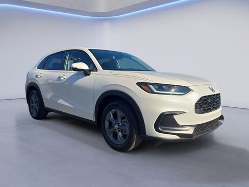 New 2026 Honda HR-V LX image 8