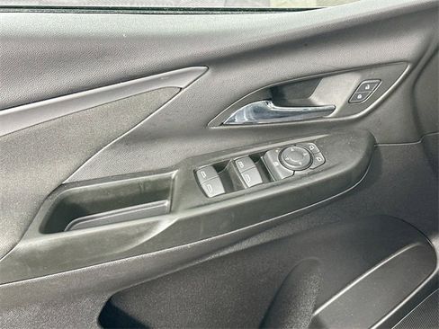 Used 2023 Chevrolet Bolt LT image 23