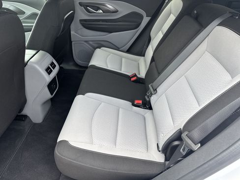 Used 2024 GMC Terrain SLE FWD image 11