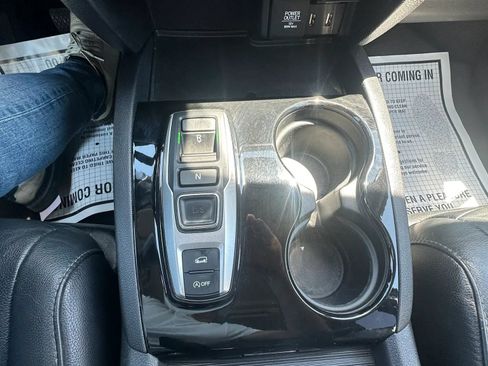 Used 2016 Honda Pilot Touring image 20