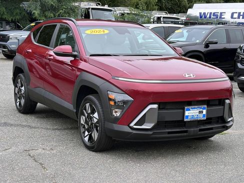 Used 2024 Hyundai Kona SEL AWD/4WD image 5