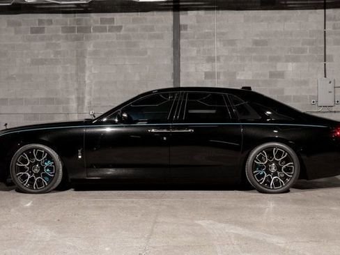 Used 2022 Rolls-Royce Ghost Black Badge image 6