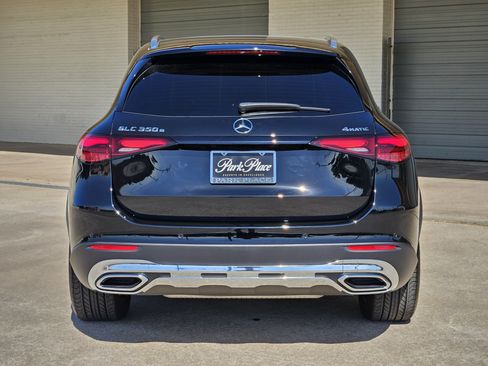 Used 2025 Mercedes-Benz GLC 350e 4MATIC image 7