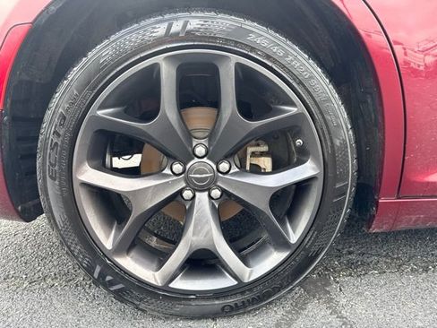 Used 2023 Chrysler 300 S RWD image 3