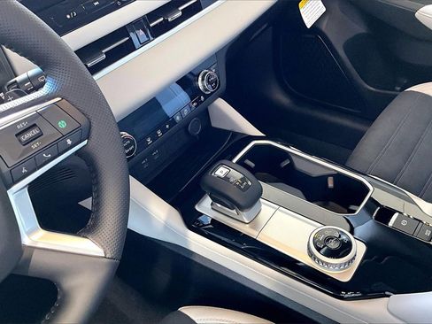 New 2026 Mitsubishi Outlander SE image 8