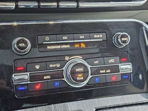 Used 2018 Lincoln Navigator L Black Label w/ Cargo Package image 39