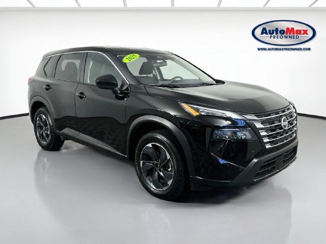 Used 2025 Nissan Rogue SV AWD/4WD image 1