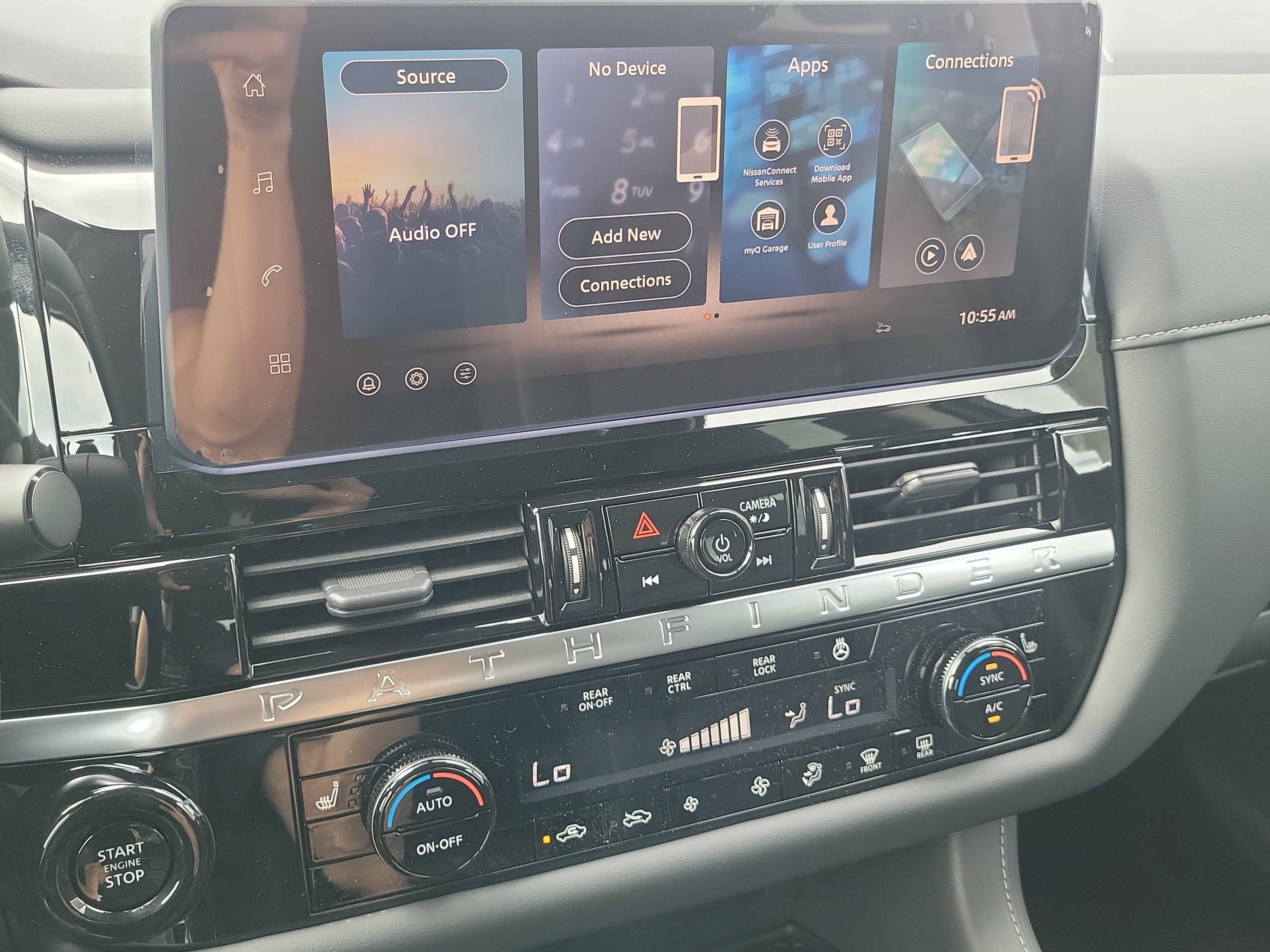 New 2026 Nissan Pathfinder SL FWD image 26