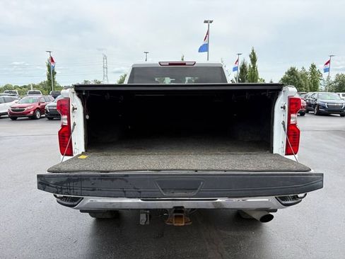 Used 2022 Chevrolet Silverado 2500 LT w/ Convenience Package AWD/4WD image 16