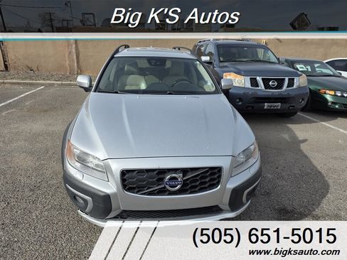 Used 2016 Volvo XC70 T5 Platinum image 2