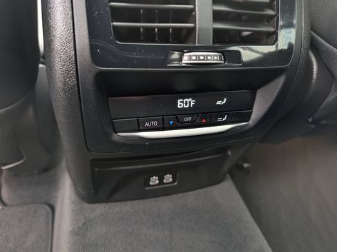Used 2022 BMW X4 xDrive30i w/ Parking Assistance Package AWD/4WD image 19