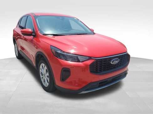 Used 2024 Ford Escape Active w/ Tech Pack #2 FWD image 9