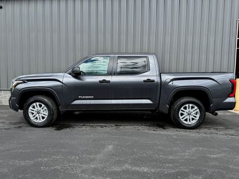 Certified 2025 Toyota Tundra SR5 AWD/4WD image 11