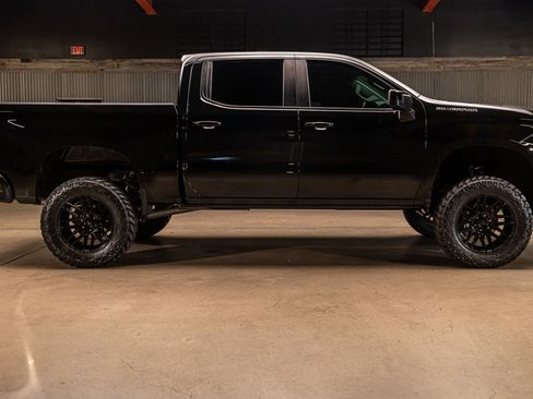 Used 2023 Chevrolet Silverado 1500 RST image 11