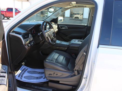 Used 2016 GMC Yukon XL Denali w/ Open Road Package image 14