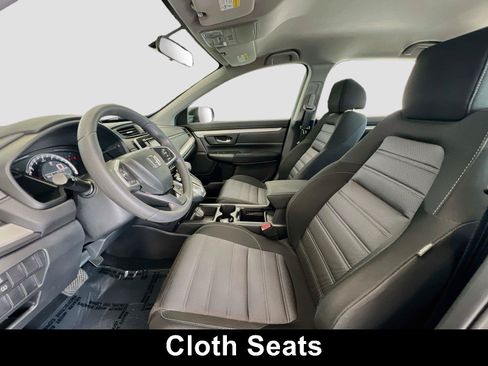 Used 2018 Honda CR-V LX image 5