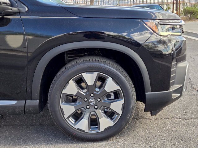 New 2026 Honda Pilot Elite image 3