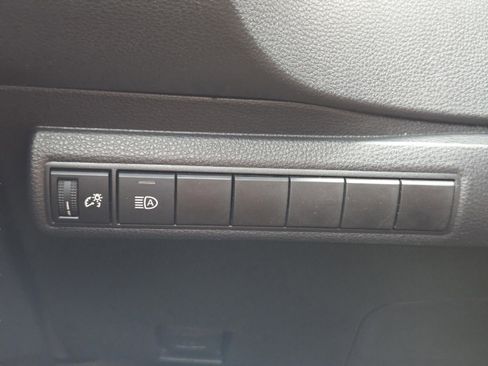 Used 2020 Toyota Corolla XLE FWD image 20