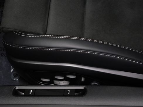 Used 2026 Porsche 911 GT3 image 31