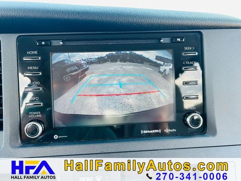 Used 2018 Toyota Sienna LE FWD image 29