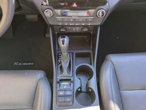 Used 2021 Hyundai Tucson Limited image 19