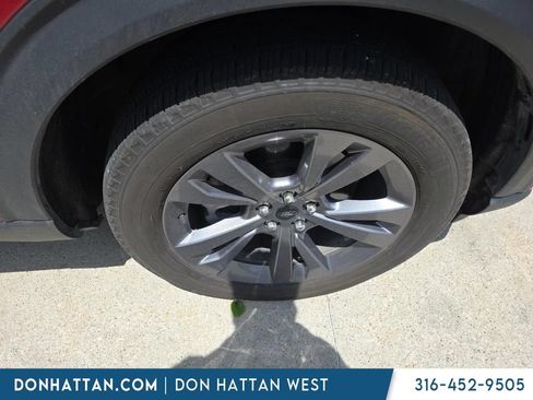 Used 2023 Ford Explorer XLT w/ Equipment Group 202A AWD/4WD image 12