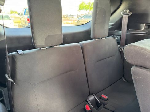 Used 2023 Mitsubishi Outlander ES image 22