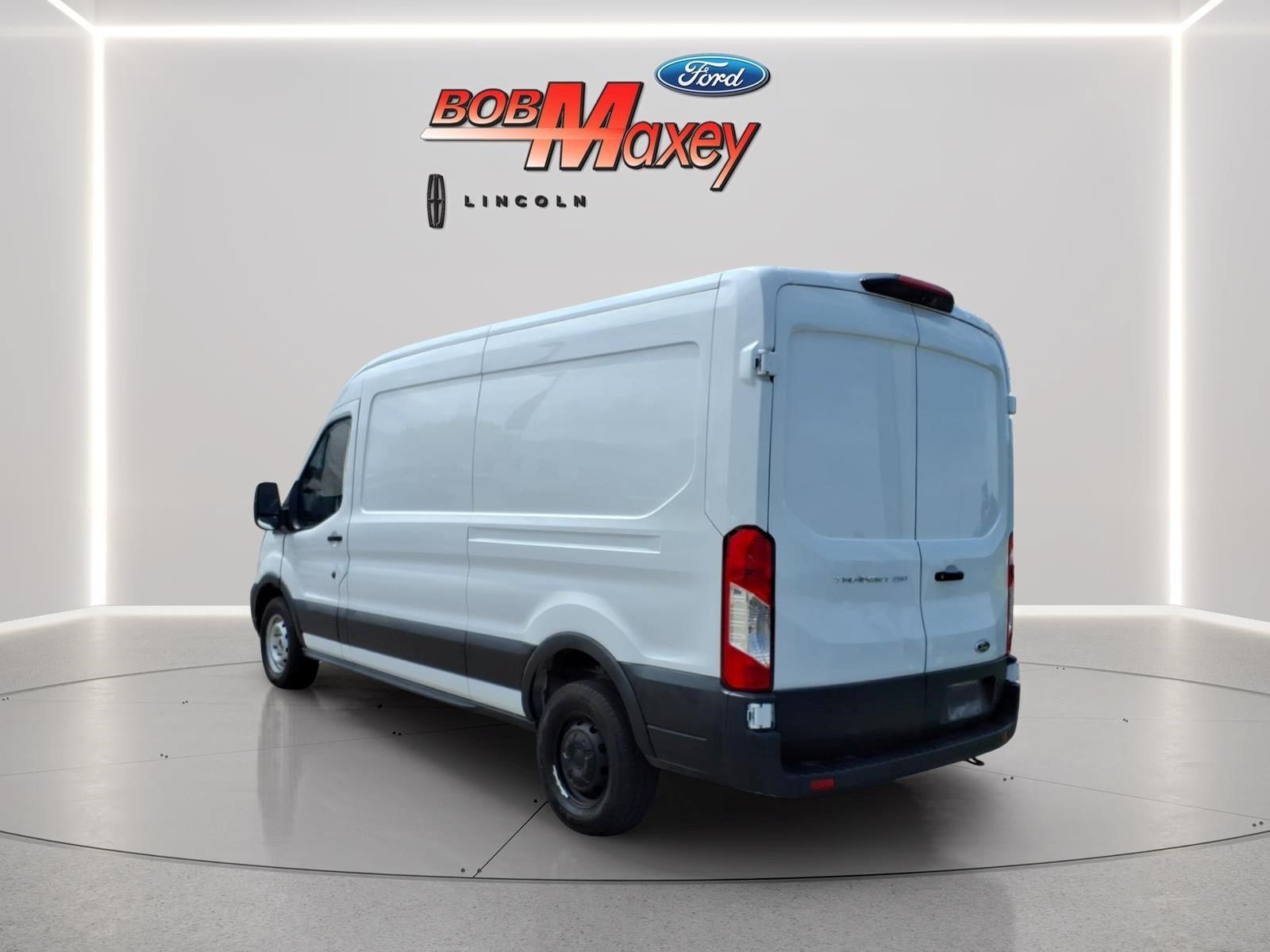 Used 2023 Ford Transit 250 Medium Roof w/ Load Area Protection Package RWD image 7