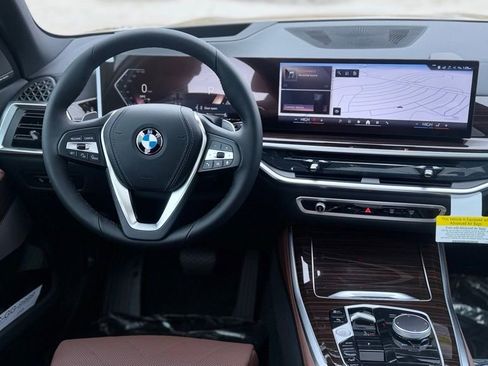 New 2026 BMW X5 xDrive40i AWD/4WD image 10