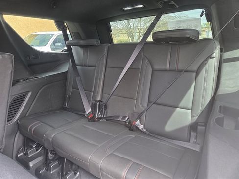 Used 2023 Chevrolet Tahoe RST AWD/4WD image 12
