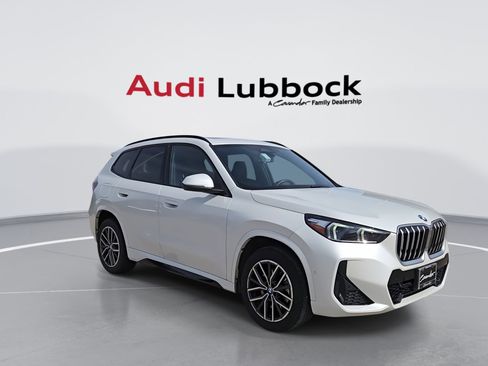 Used 2025 BMW X1 xDrive28i image 2