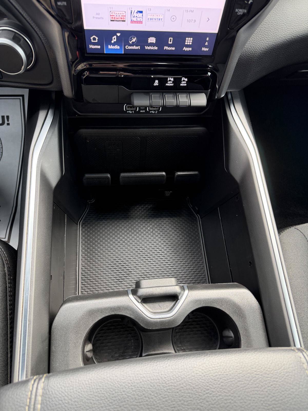 Used 2025 RAM 1500 Big Horn AWD/4WD image 16