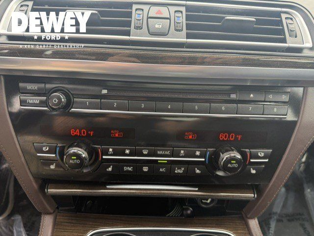 Used 2014 BMW 750Li RWD image 21