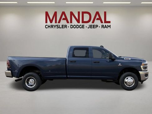 New 2026 RAM 3500 Tradesman AWD/4WD image 21