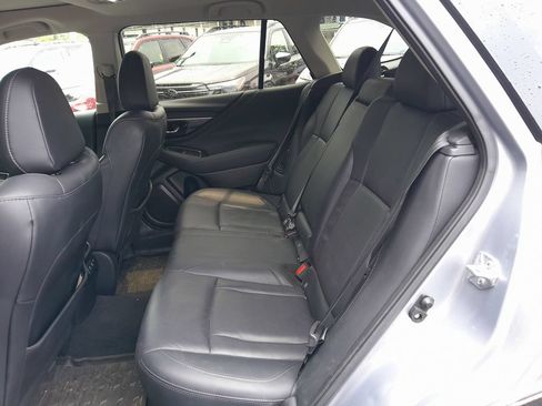 Used 2022 Subaru Outback Limited AWD/4WD image 31