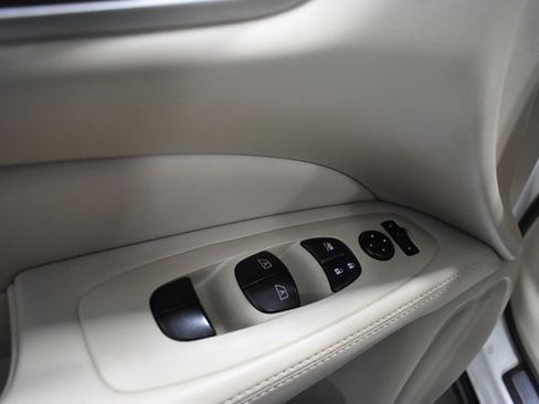 Used 2014 Nissan Pathfinder SL w/ SL Premium Package image 15