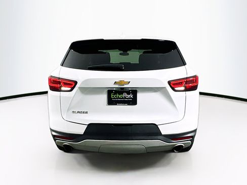 Used 2025 Chevrolet Blazer LT image 7