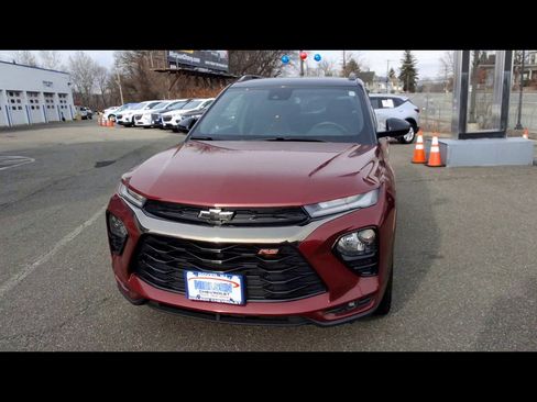 Certified 2023 Chevrolet TrailBlazer RS w/ Sun and Liftgate Package AWD/4WD image 3