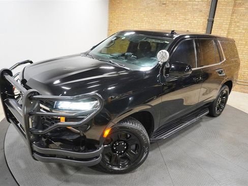 Used 2022 Chevrolet Tahoe 4WD image 2