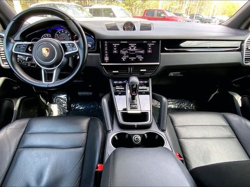 Used 2019 Porsche Cayenne AWD/4WD image 14