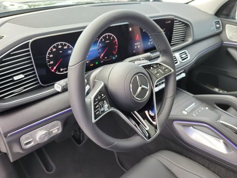 New 2026 Mercedes-Benz GLS 450 4MATIC image 25