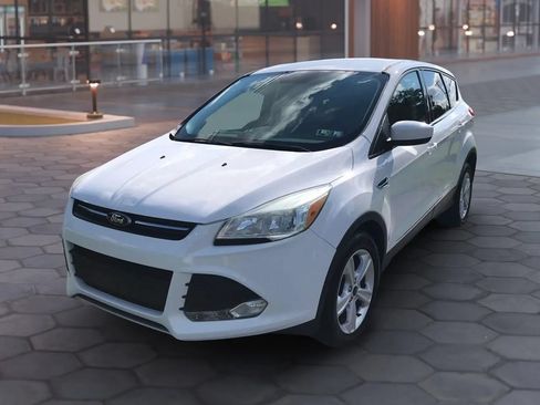 Used 2016 Ford Escape SE FWD image 6