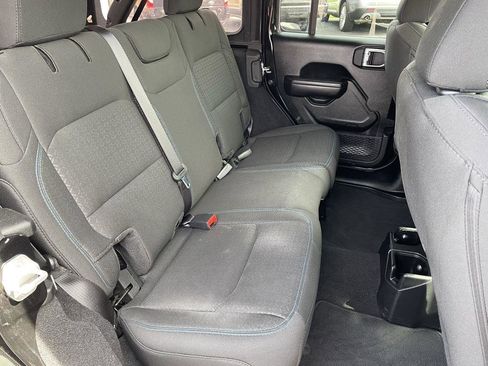 Used 2021 Jeep Wrangler Unlimited Islander image 20