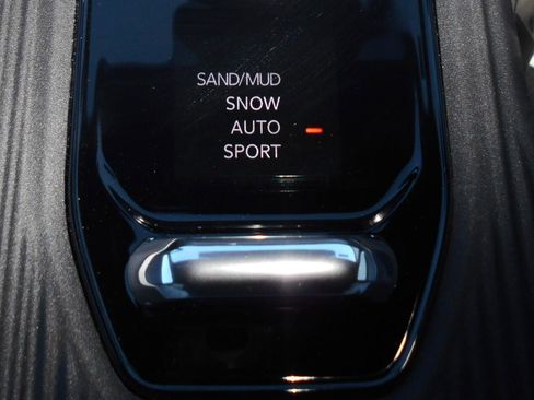 New 2026 Jeep Cherokee Overland image 15