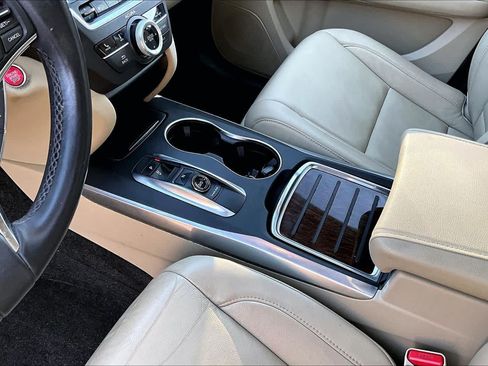 Used 2018 Acura MDX SH-AWD image 17