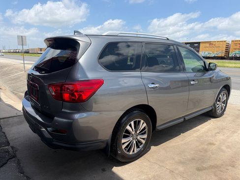 Used 2019 Nissan Pathfinder S AWD/4WD image 35