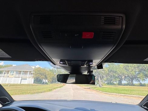 Used 2019 Volkswagen Golf R 4-Door image 27